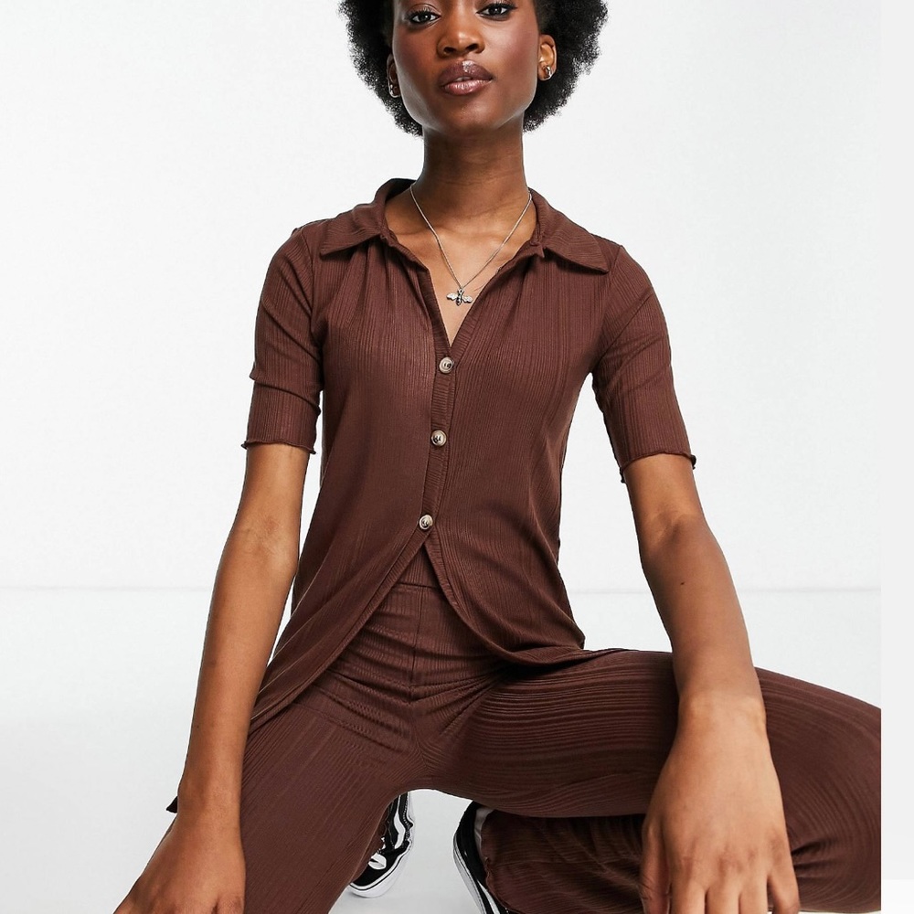 Short sleeve button detail polo in brown 🤎 part of a set